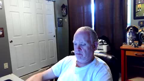 Papa online show from November 19, 7:23 pm