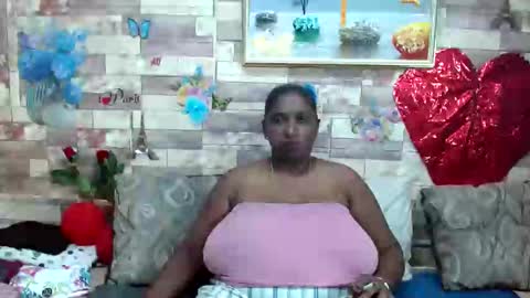 Snapshot of indianblue3 chatting on February 23, 11:11 am tracy online show from February 23, 11:11 am
