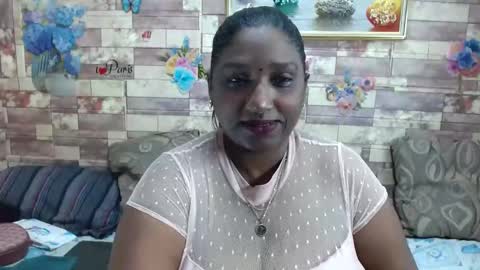 Snapshot of indianblue3 chatting on September 9, 10:15 am tracy online show from September 9, 10:15 am