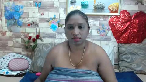 Snapshot of indianblue3 chatting on February 8, 9:24 am tracy online show from February 8, 9:24 am