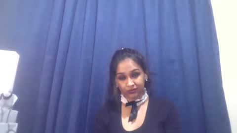 Snapshot of indiancutiexo chatting on October 17, 5:39 pm indiancutiexo online show from October 17, 5:39 pm
