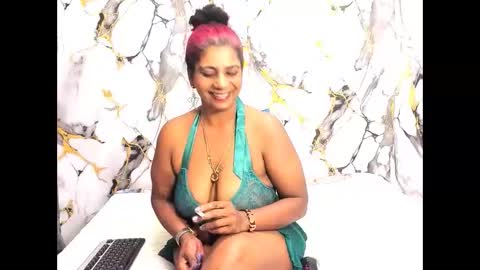 Snapshot of indianerotica69 chatting on October 1, 11:36 pm JOSE online show from October 1, 11:36 pm