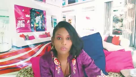 Snapshot of indianlovebug chatting on September 14, 7:37 pm Leah online show from September 14, 7:37 pm