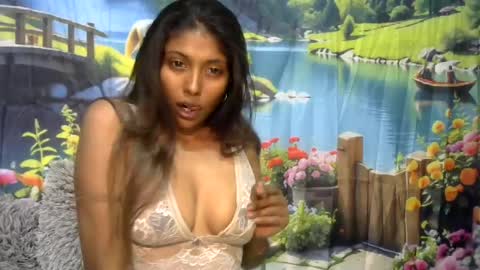 indianqtpie6 online show from July 8, 6:33 pm