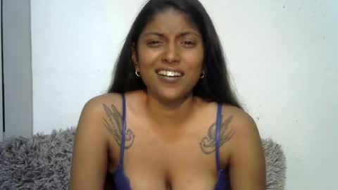 indianqtpie6 online show from June 23, 6:25 pm
