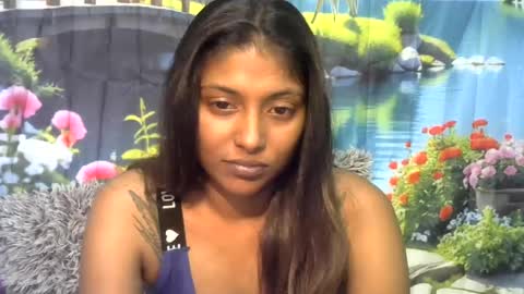 indianqtpie6 online show from July 2, 6:35 pm