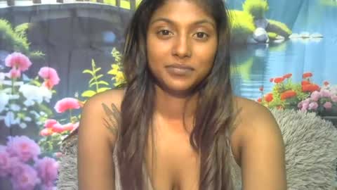 indianqtpie6 online show from July 5, 6:15 pm