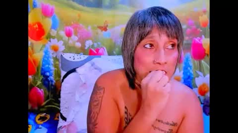 indianroxy27 online show from January 16, 6:06 pm