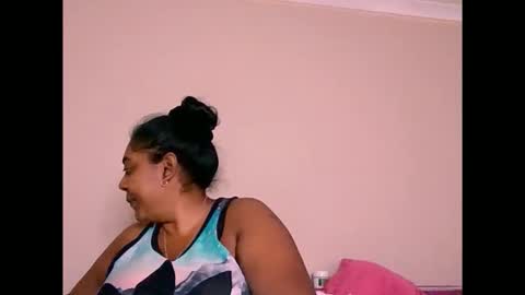 indianruby21 online show from February 24, 6:49 am