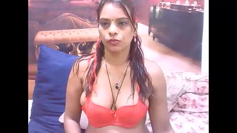 Snapshot of indiansexyass4u2luv chatting on February 24, 11:41 pm indiansexyass4u2luv online show from February 24, 11:41 pm