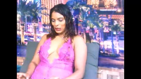 indiansexyass4u2luv online show from January 7, 5:51 pm