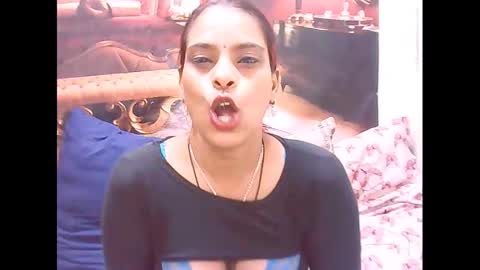 Snapshot of indiansexyass4u2luv chatting on February 26, 2:30 am indiansexyass4u2luv online show from February 26, 2:30 am