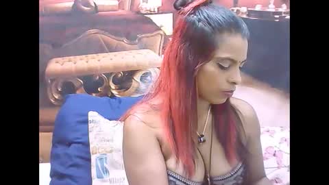 Snapshot of indiansexyass4u2luv chatting on February 26, 3:54 pm indiansexyass4u2luv online show from February 26, 3:54 pm