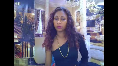 indiansexybutt4u2luv online show from February 6, 3:59 pm