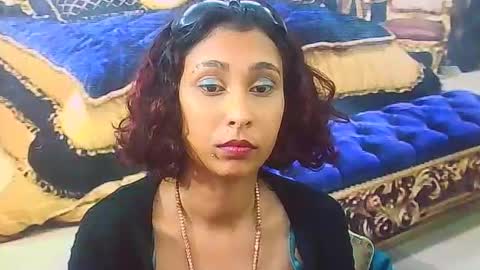indiansexybutt4u2luv online show from July 11, 6:51 am