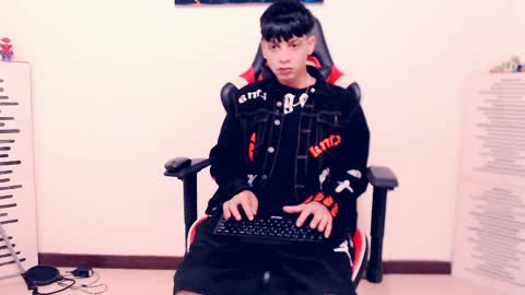 matias online show from May 16, 3:22 pm