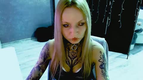 Snapshot of inesdesire chatting on September 26, 3:31 pm InesDesire online show from September 26, 3:31 pm