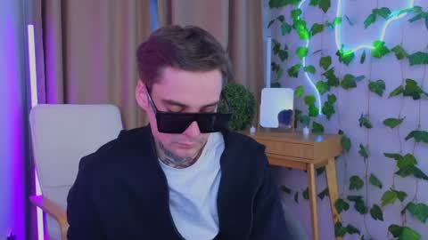 Jack online show from April 15, 2:26 am