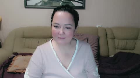 Snapshot of infinity_loveliness chatting on March 3, 2:17 pm Infinity online show from March 3, 2:17 pm