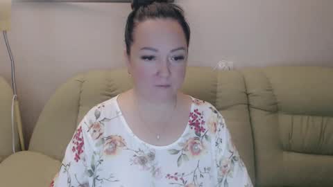Snapshot of infinity_loveliness chatting on September 25, 3:57 am Infinity online show from September 25, 3:57 am