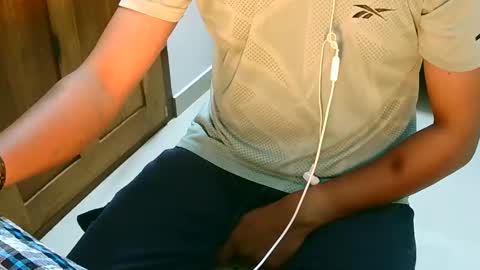 Inglorious Hairy Uncut online show from January 25, 7:28 pm