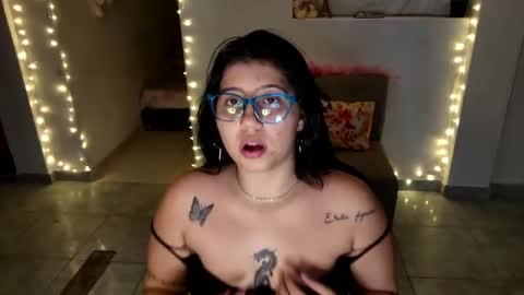 inid_sinclair online show from July 18, 6:26 am