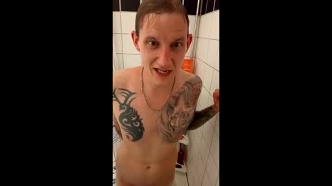 inkedsweed69 online show from May 18, 6:36 pm