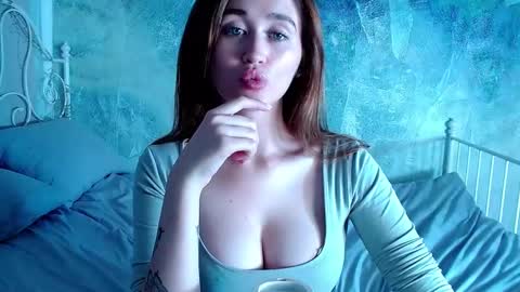 Snapshot of innnita chatting on September 13, 3:03 pm Lina online show from September 13, 3:03 pm