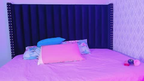 innocenthazel online show from March 18, 3:01 am