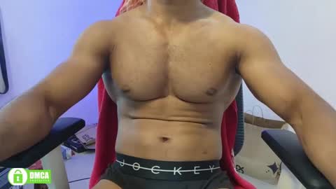 Snapshot of insanestud_miles chatting on September 24, 9:05 am Miles online show from September 24, 9:05 am