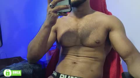 Snapshot of insanestud_miles chatting on October 4, 7:28 am Miles online show from October 4, 7:28 am