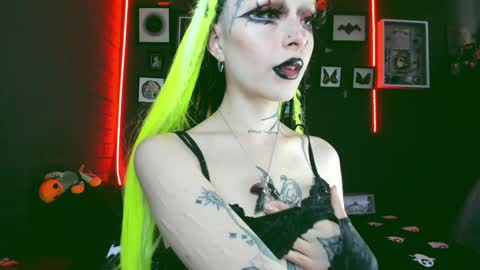 Snapshot of insania_999 chatting on January 7, 5:42 pm SANIA online show from January 7, 5:42 pm