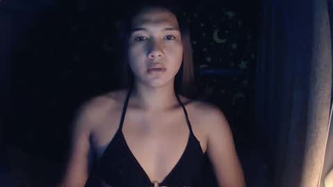 Snapshot of insulting_whoreifica chatting on February 18, 10:05 am MAXINE online show from February 18, 10:05 am