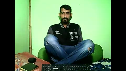 interne8famous online show from January 11, 7:49 am