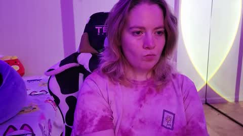 Faye online show from October 20, 3:44 am