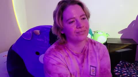 Faye online show from January 1, 8:35 am