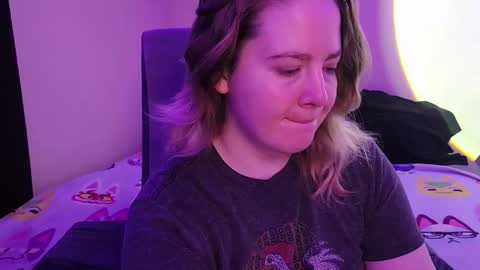 Faye online show from November 29, 4:42 am