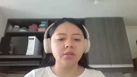 Iris 3 online show from April 13, 2:32 pm