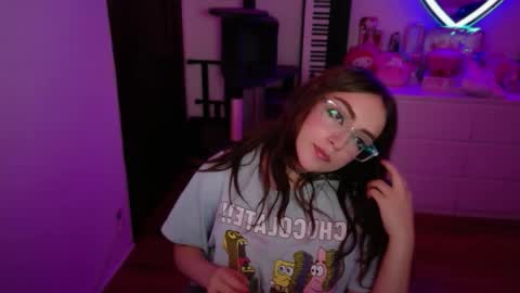 invisibledollx online show from May 16, 4:53 am