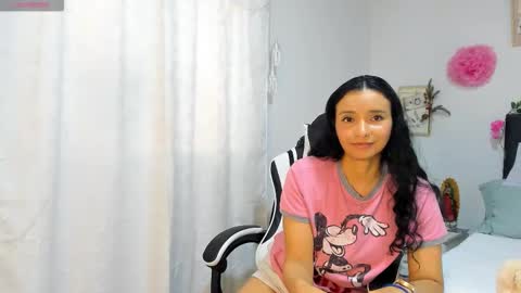 iris online show from November 6, 7:06 pm