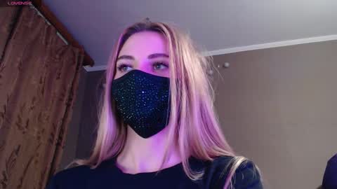 Lily online show from October 30, 8:09 pm