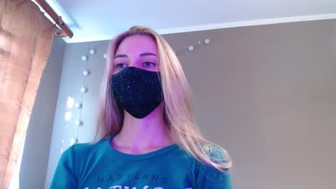 Lily online show from September 22, 2:43 pm