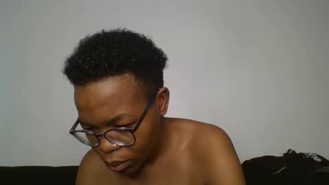 iris_love_2 online show from February 22, 9:12 am