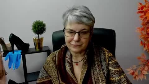 I R I S online show from February 20, 12:04 pm