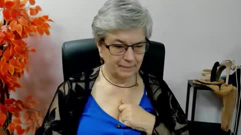 I R I S online show from September 26, 7:27 am