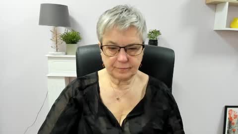 I R I S online show from May 13, 6:23 am