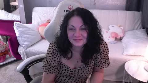 Snapshot of irismoonn chatting on October 21, 12:43 pm Iris online show from October 21, 12:43 pm