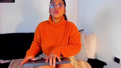 Snapshot of iriss_25 chatting on September 29, 12:15 pm iris online show from September 29, 12:15 pm