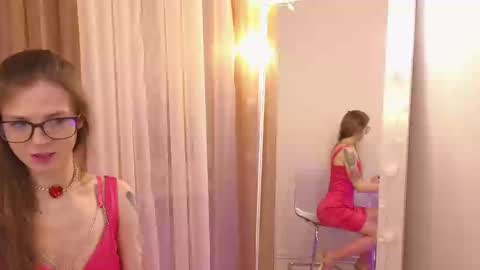 Snapshot of iriss_miller chatting on January 29, 9:50 pm Im your queen Iriss online show from January 29, 9:50 pm