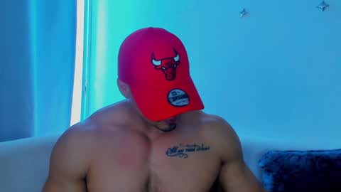 Iron online show from November 23, 6:39 pm